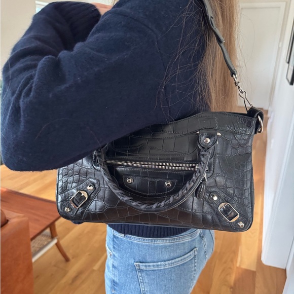 Balenciaga First Croc-Embossed Handbag - Picture 15 of 16